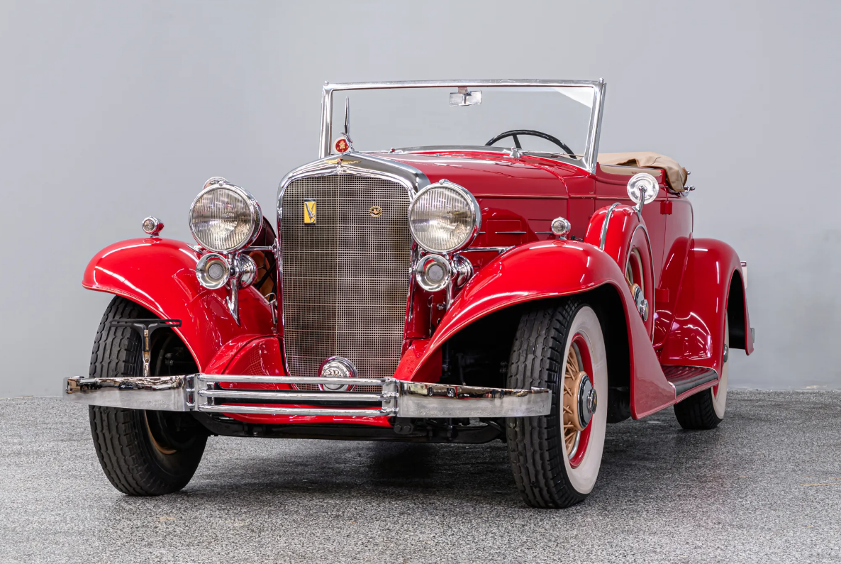 1933 Cadillac 7