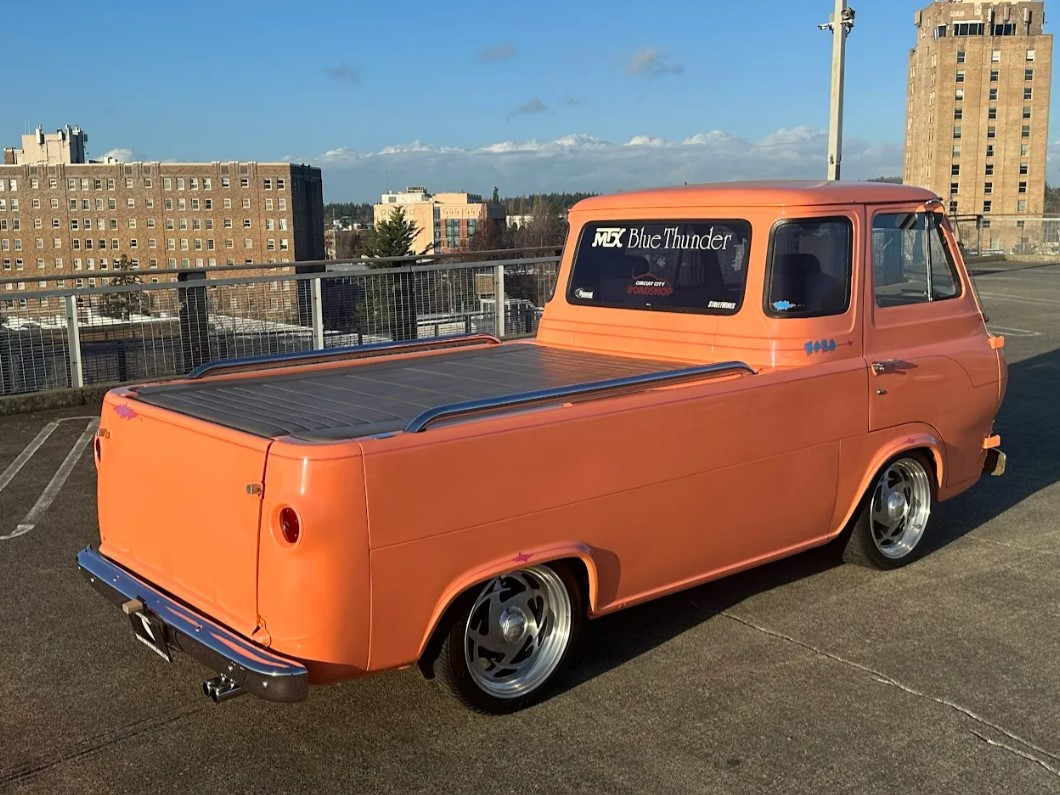 10 Ford Econoline