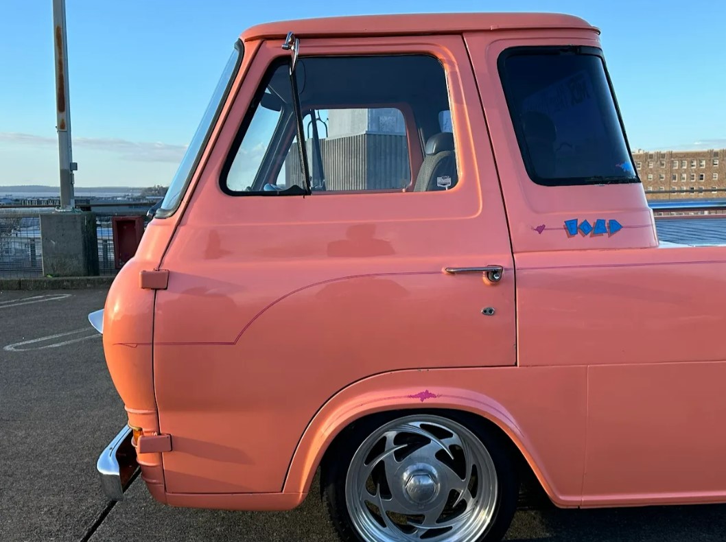 23 Ford Econoline