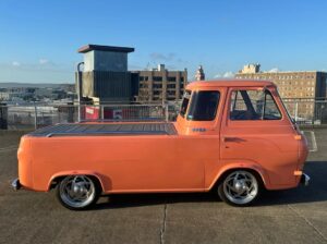 8 Ford Econoline